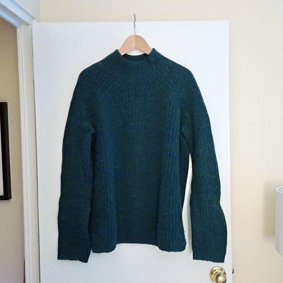 CELTIC & CO Fisherman's Rib Funnel Neck wool sweater, bottle green, sz M - Picture 3 of 8